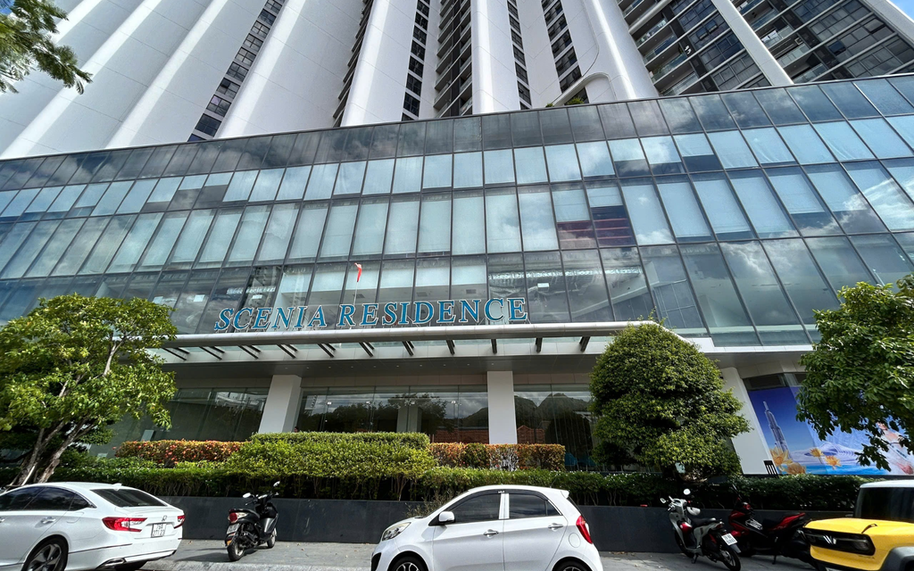 Hình ảnh: Mặt đường Nguyễn Biểu của trung tâm thương mại Scenia Center